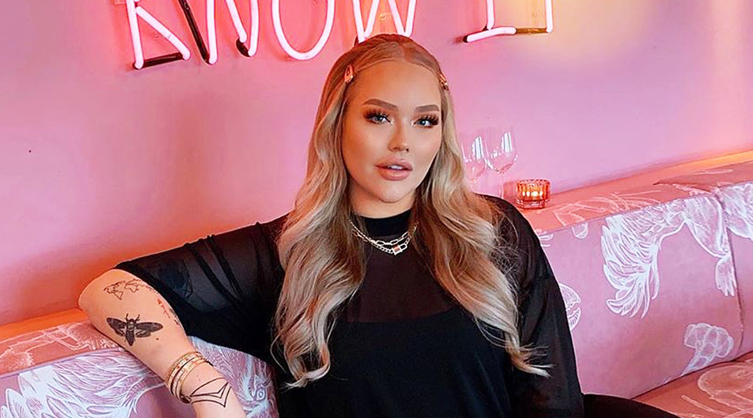 NikkieTutorials Featured - Philza Merch